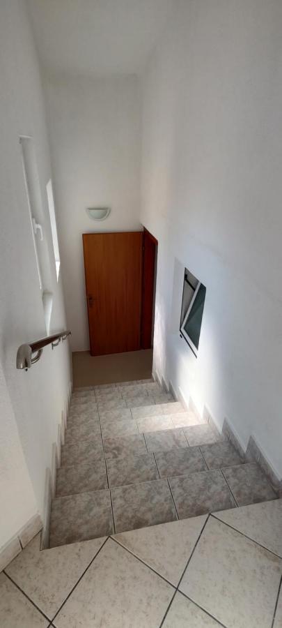 Apartmani Matela Petrcane Esterno foto
