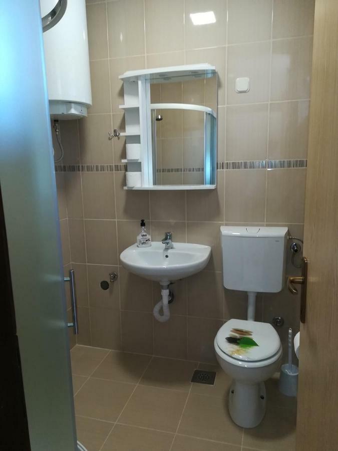 Apartmani Matela Petrcane Esterno foto